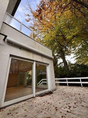 große Terrasse im 1. OG