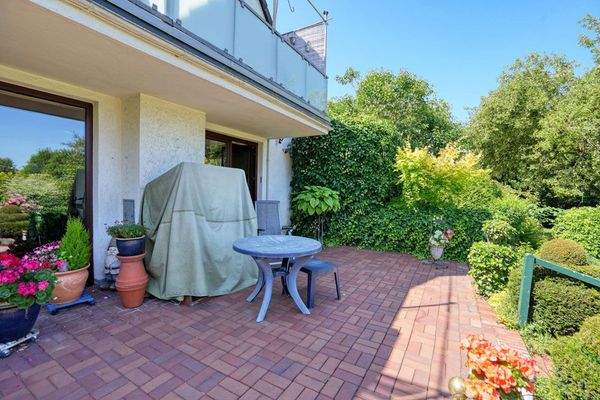 Terrasse vor dem Wohn-/Esszimmer