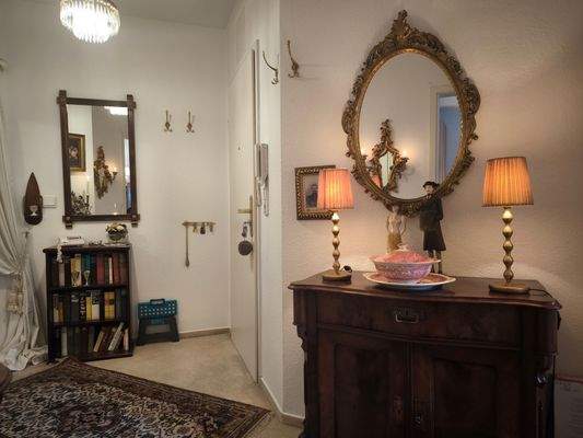 Geräumiger Flur, Ansicht 1