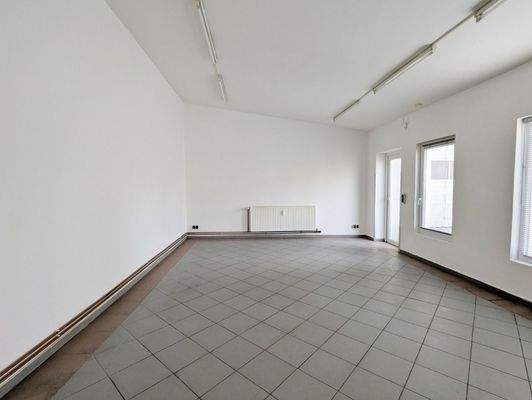 Bürofläche mit ca. 26 m² Ansicht 1. Eingang in den