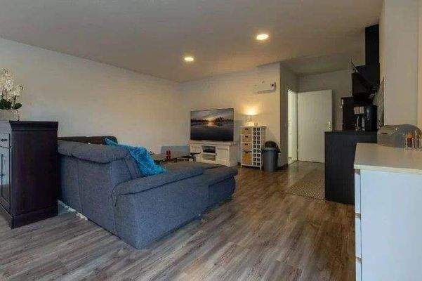 Einliegerwohnung 2.jpg