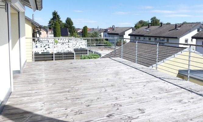 Große Dachterrasse