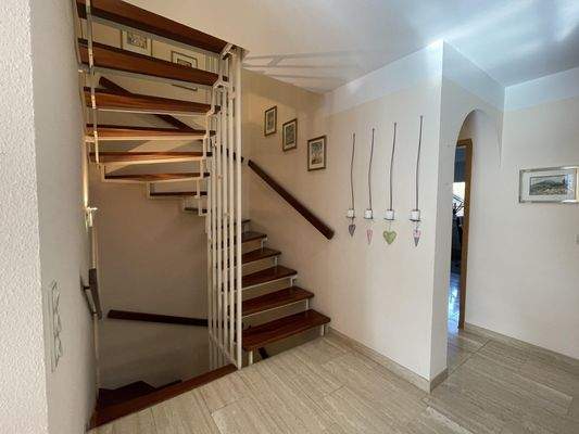 Treppenaufgang in das Dachgeschoss