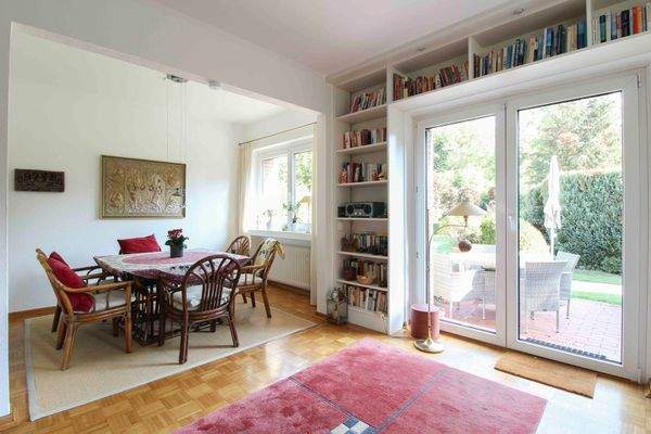 Essbereich und Zugang zur Terrasse