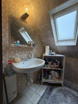 Badezimmer DG Haus rechts