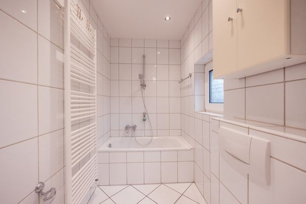 Helles Tageslicht  Wannenbad