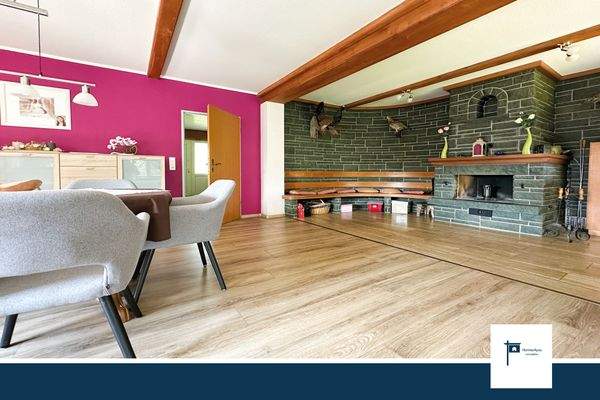 Essbereich mit Kamin