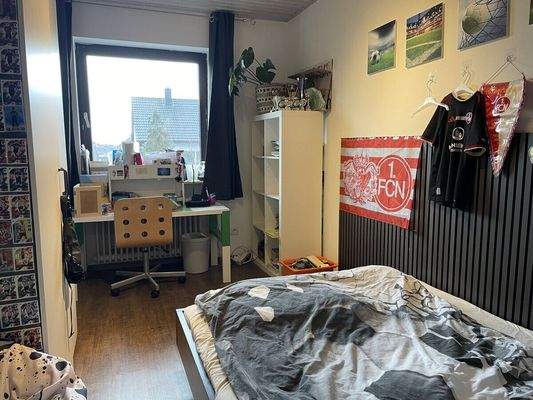 Kinderzimmer 3  mit Balkonzugang