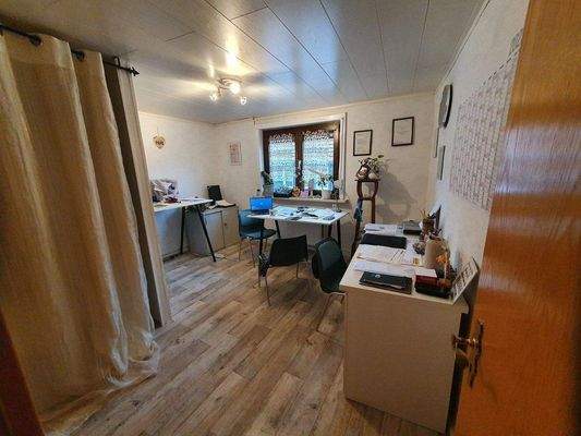 OG Teilansicht Arbeitszimmer.jpg