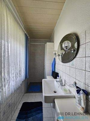 Duschbad im EG