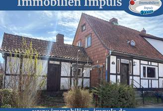 Hausansicht von der Straße