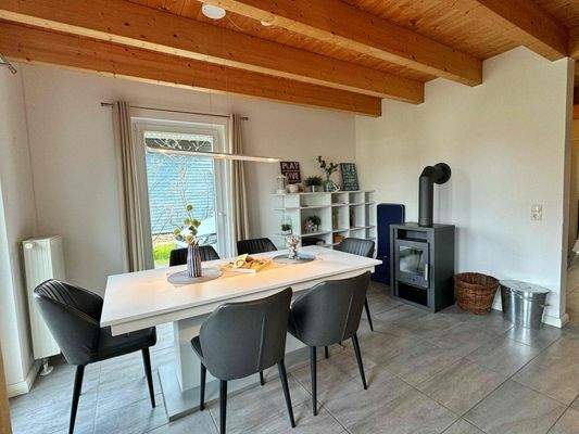 Wohn- und Essbereich