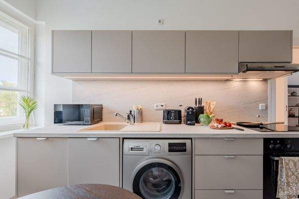 Berliner Straße _Modern-Kitchen-Appliances-And-Dining-Area-Berlin-Rental-Apartment_#71-18.jpg