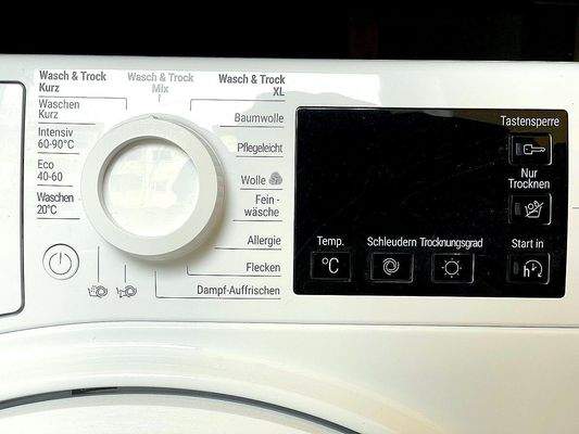 Wasch- und Trockenmaschine
