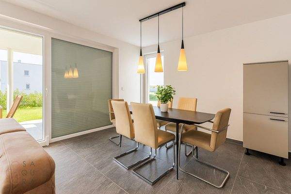 7EE16AF0-C330-4410-B5EE-553F28932125