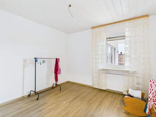 CAM04379G0-PR0076-STILL017