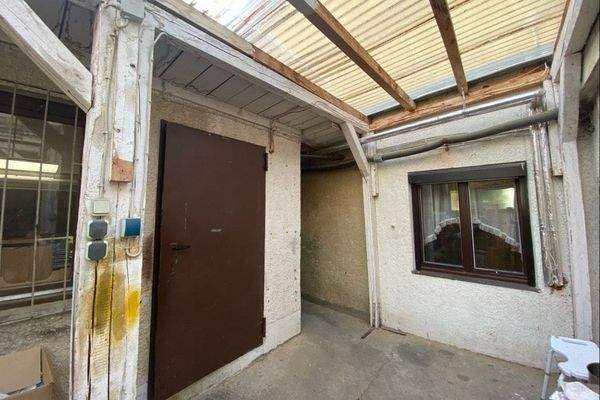 überdachter Bereich