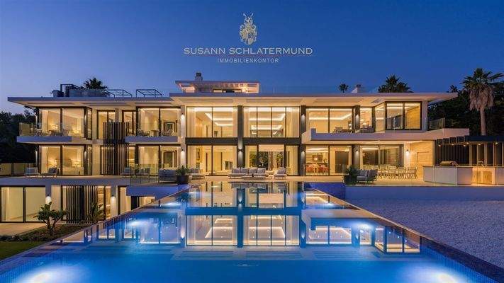 Atemberaubender Luxusbau mit viel Glas