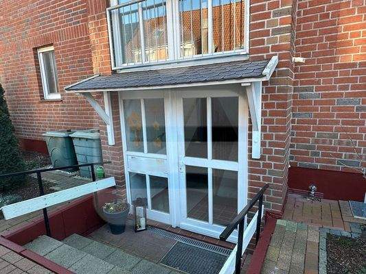 Hauseingang des 4 Fam.hauses