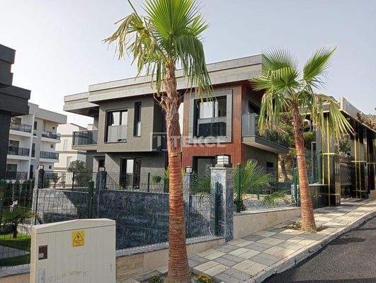 Spacious Detached Villa with Pool in an Elite Location in Kuşadası