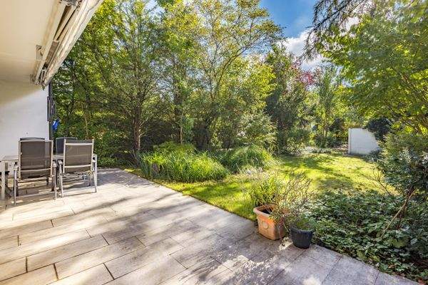 Idyllisch eigewachsener Garten