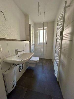Bad mit ebenerdiger Dusche