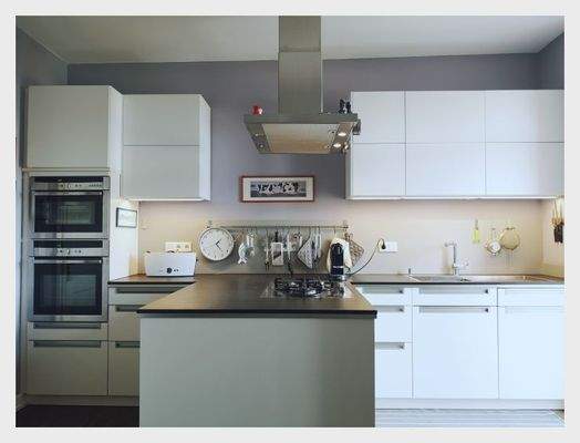 06 Küche - hochwertig ausgestattet.jpg