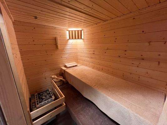 Keller Sauna