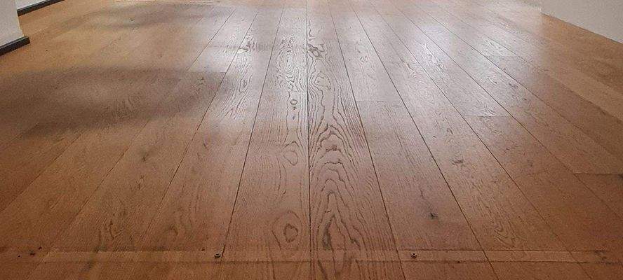 [A] 1. OG Blick zur Straße