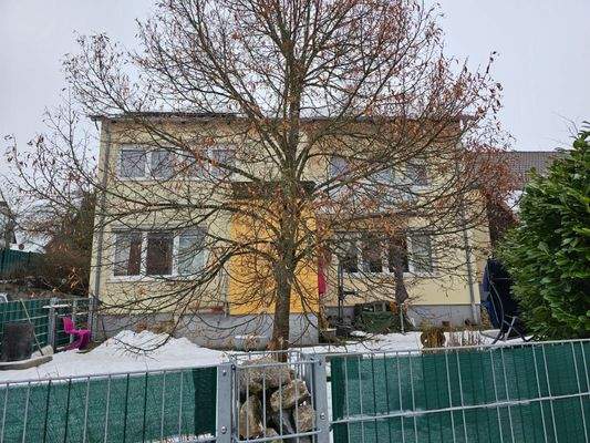 Hausfront Garten.jpg