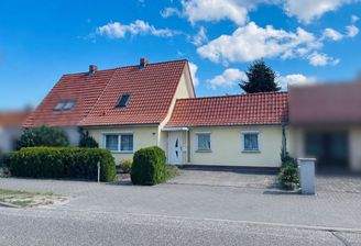 Siedlungshaus Straßenansicht