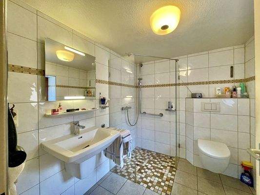 Duschbad im Kellergeschoss