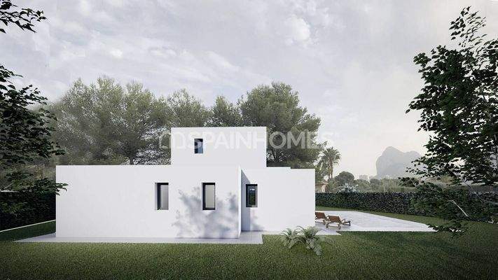 Elegant House with Pool and Views in Calpe