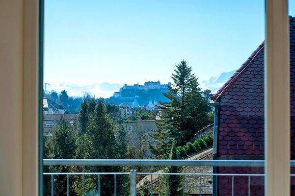 ... mit Berg- und Festungsblick!