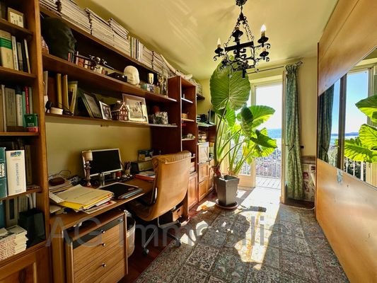 Arbeitszimmer