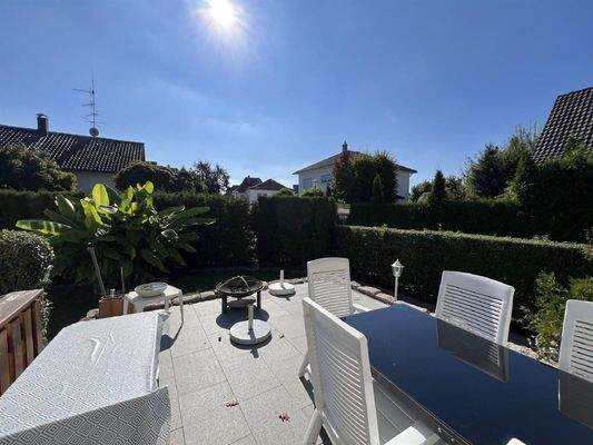 Wundervolle Sonnenterrasse mit Aussicht in den Gar