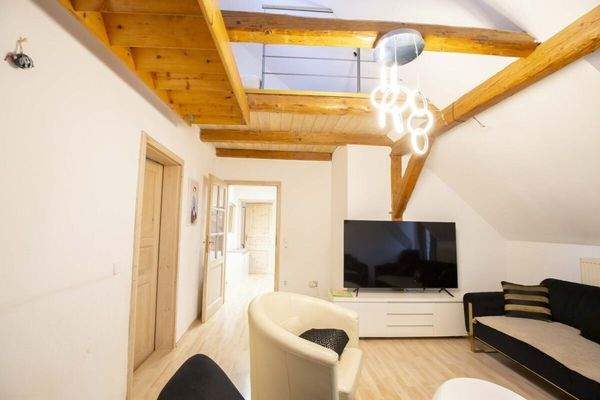 DG rechts: Galerie/Wohnzimmer