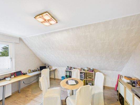 CAM03784G0-PR0091-STILL030