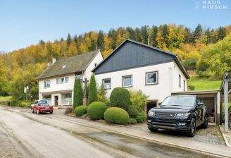 Gebäudeansicht Straße