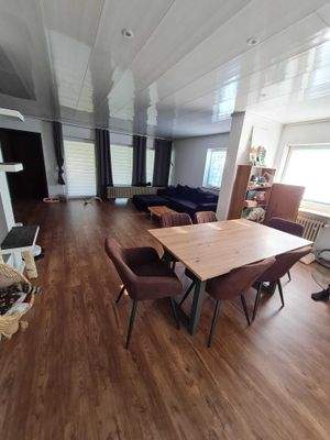 Essbereich Blick r. Wohnbereich