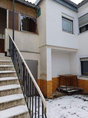 Treppe zum Eingang Vorderhaus