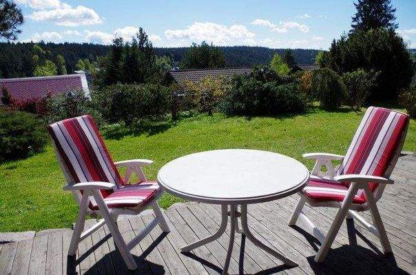 Blick übers Tal von der Terrasse