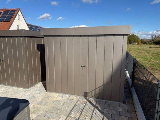 Nebengebäude für Fahrräder etc.