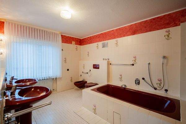 Bad OG hinteres Haus