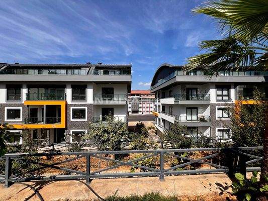 Luxury Properties in a Complex with On-Site Facilities in Alanya