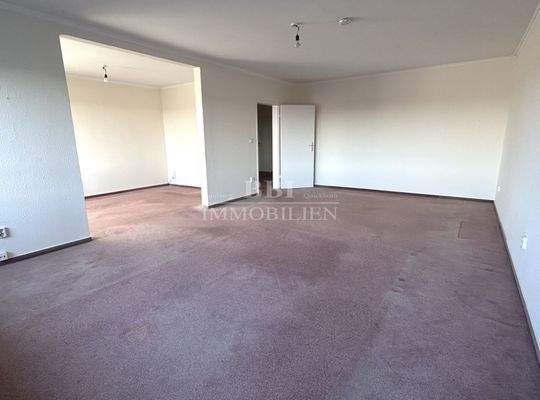 Lichtdurchfluteter Wohnbereich