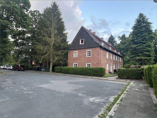 am Ende einer Sackgasse gelegen