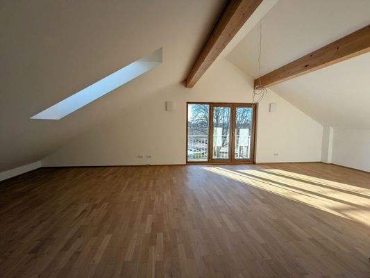 Großes, wunderschönes Dachstudio