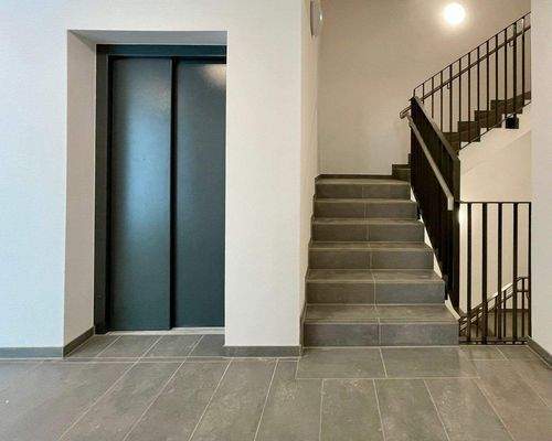 Treppenhaus Fahrstuhl