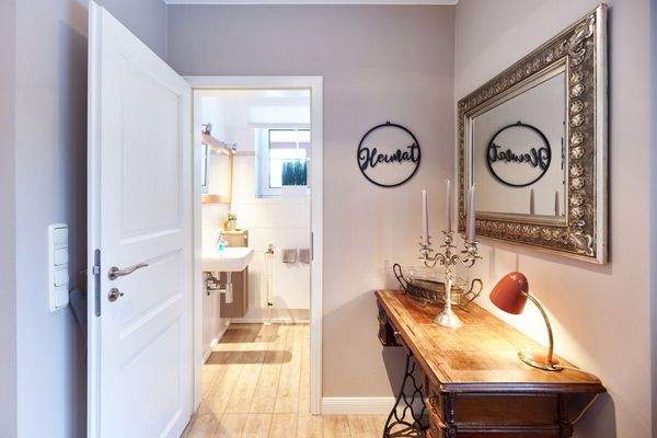 Eingangsbereich / Gäste-WC